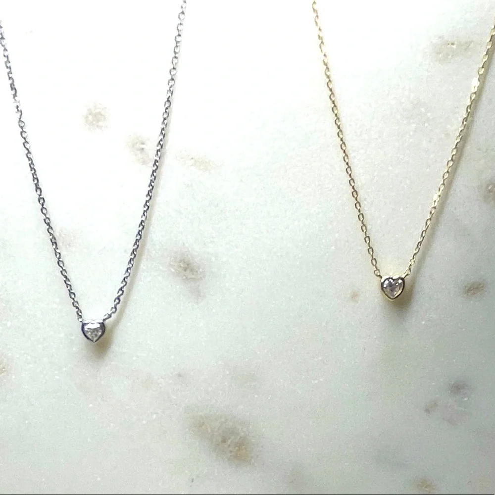14k Gold Dainty .2ct heart necklace - Picture 1 of 8